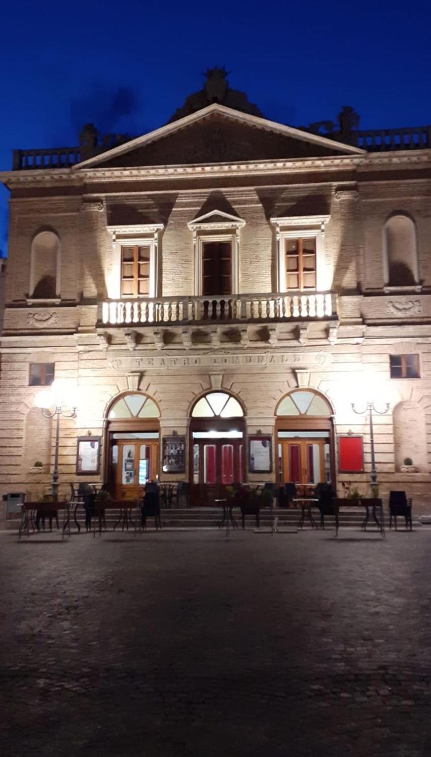 Hotel Du Parc Atri Exterior photo